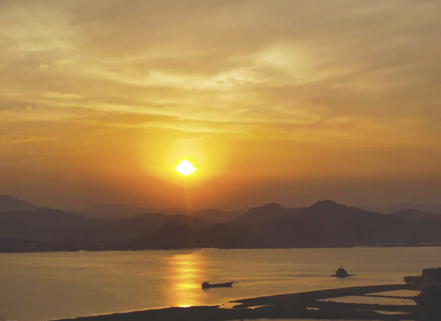 鸡山岛风景图片