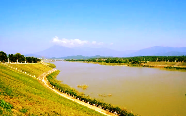 东方大广坝旅游风景区图片