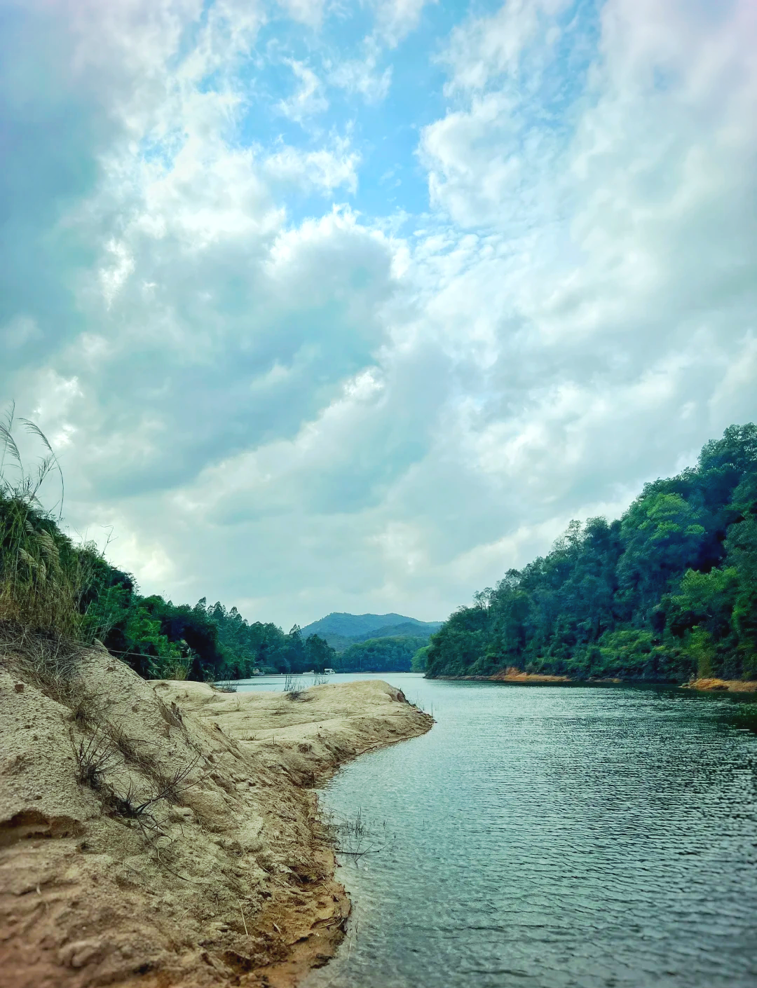 贵州松桃九龙湖风景区图片