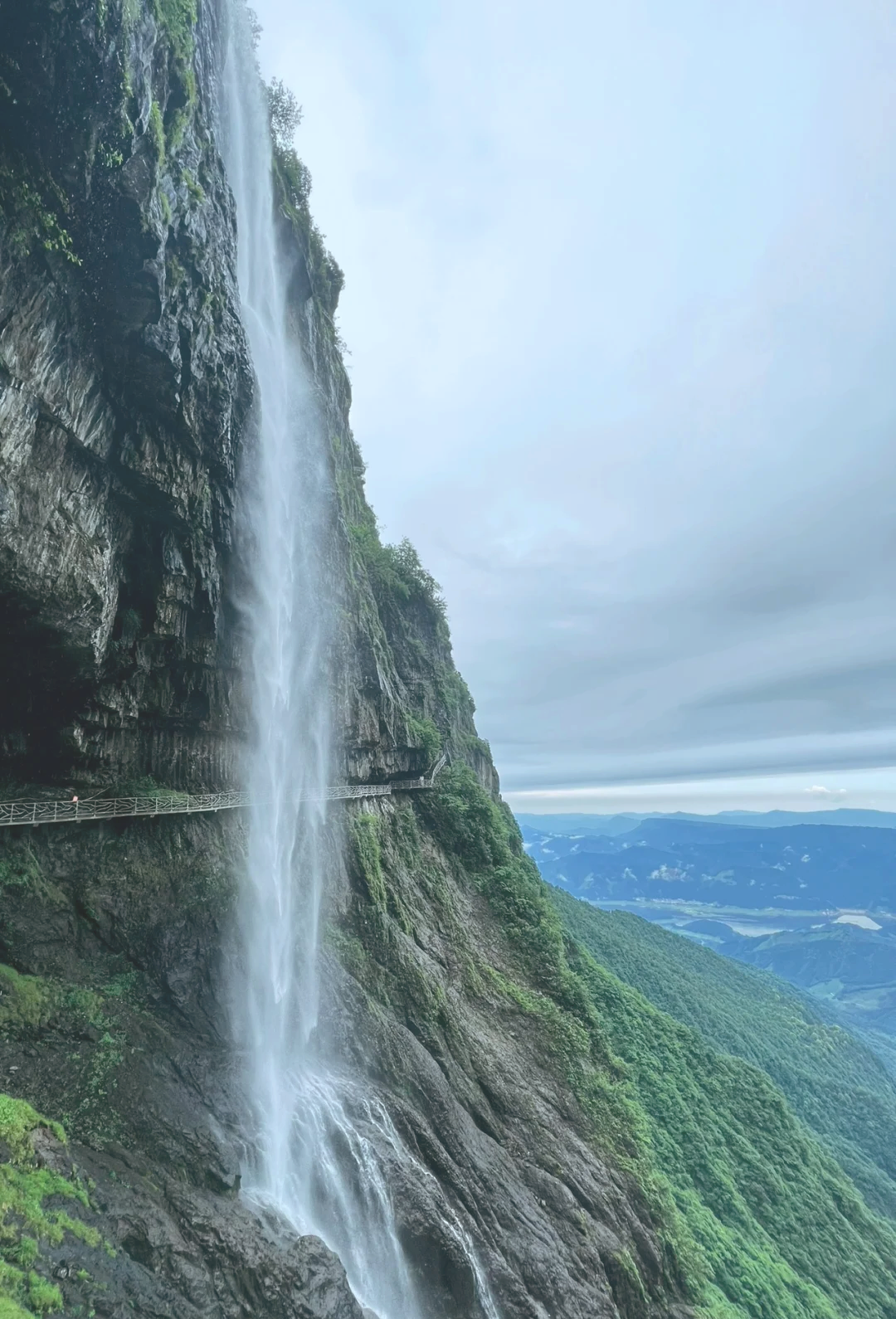 瓦屋山兰溪瀑布介绍图片