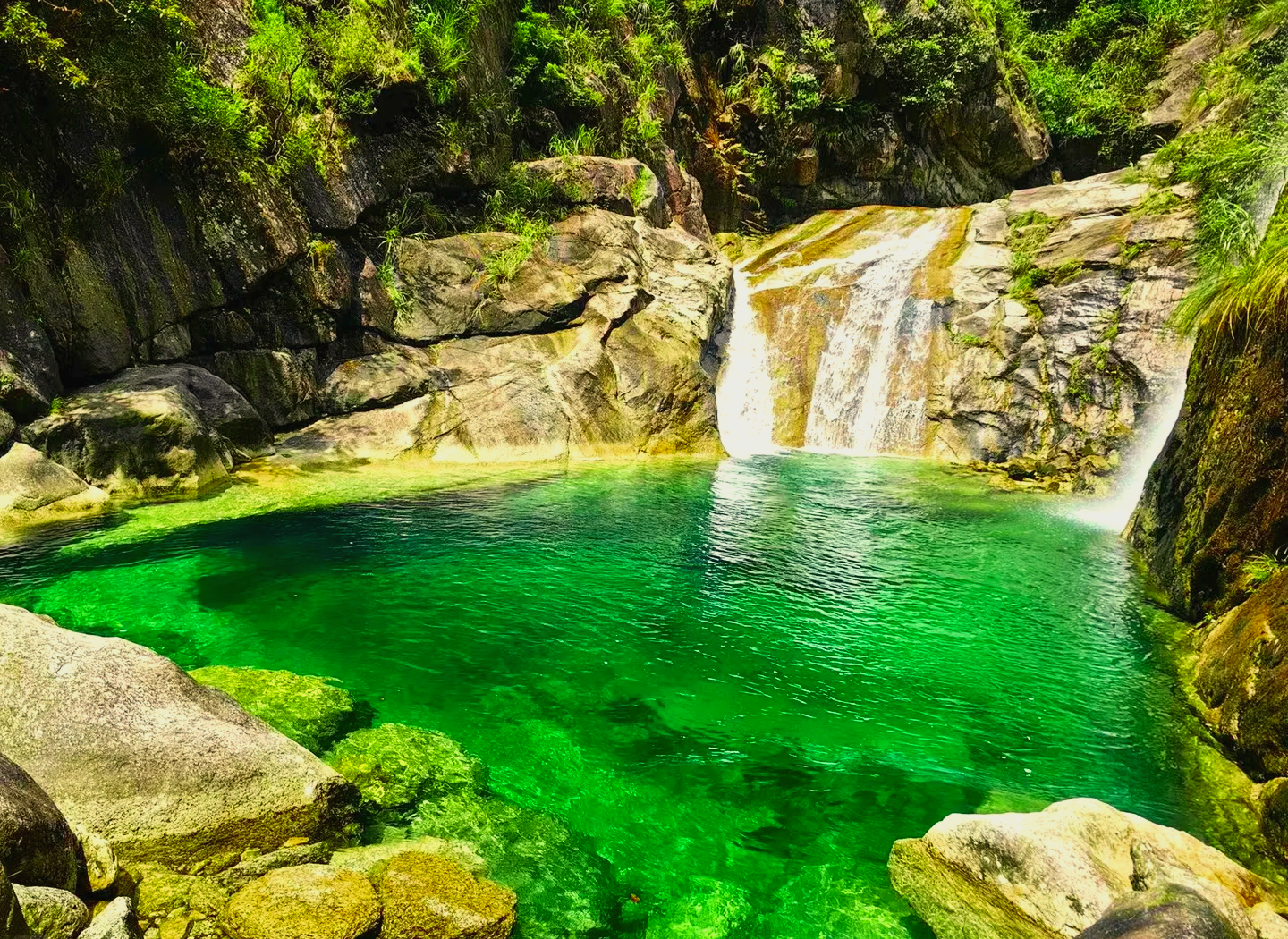 阳春潭水景点图片