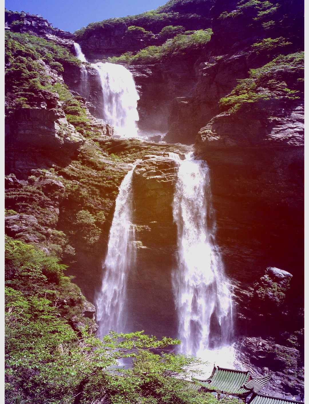 秀峰瀑布简介图片