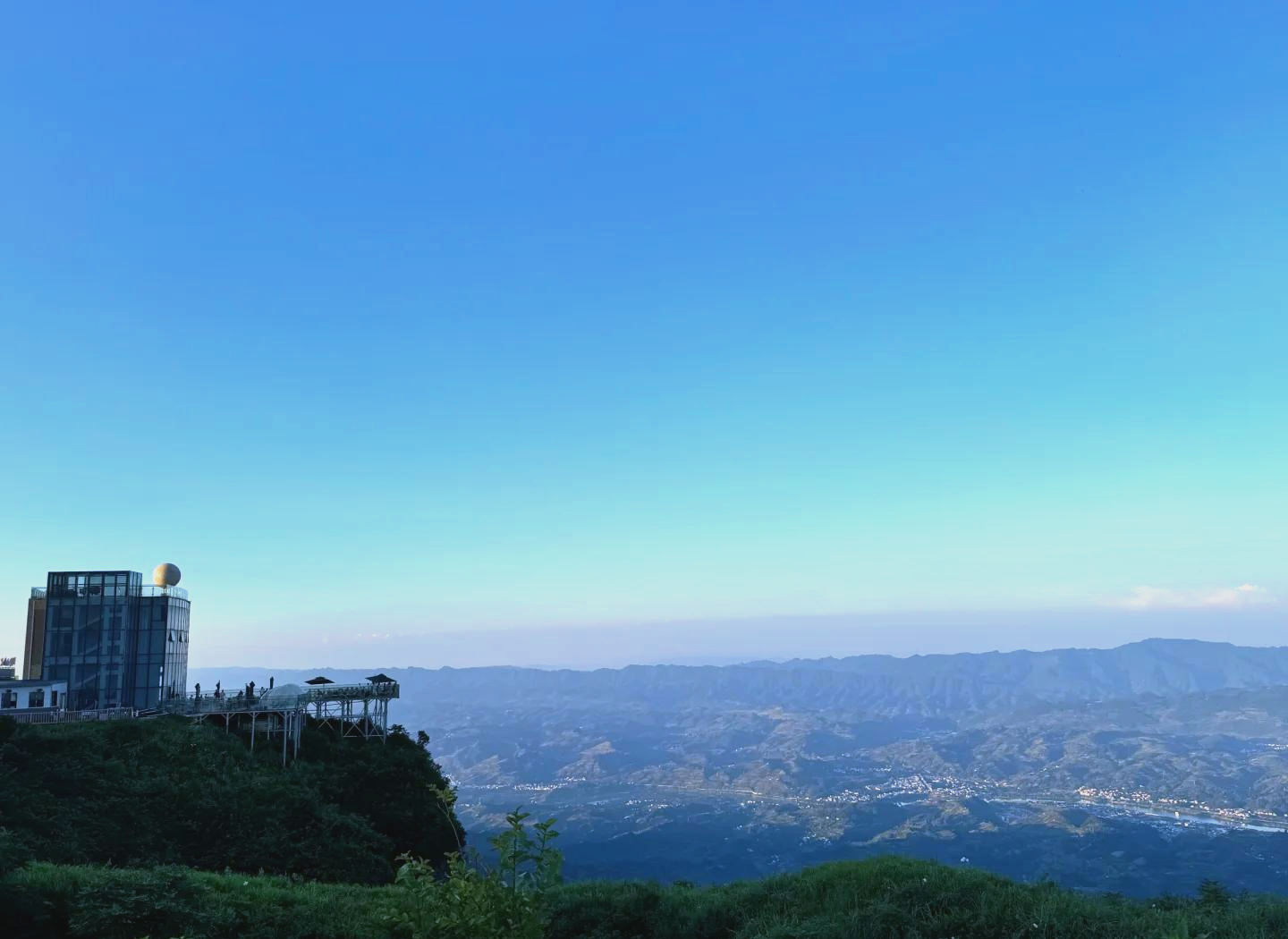 龙山八面山露营攻略图片