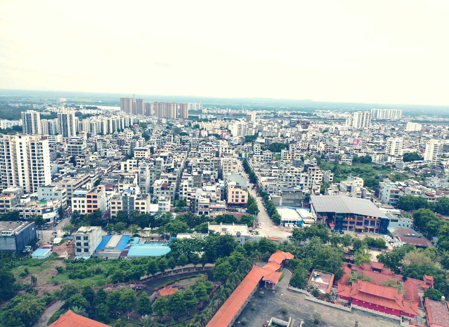 澄迈金山寺药师塔图片