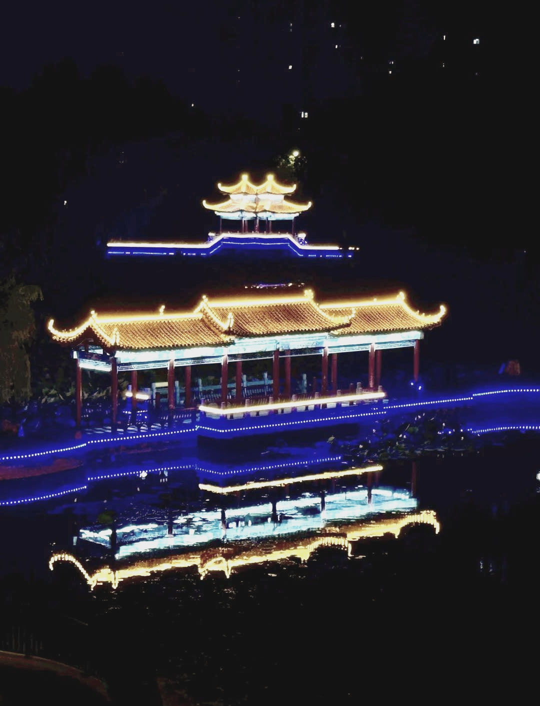 莱芜夜景图片