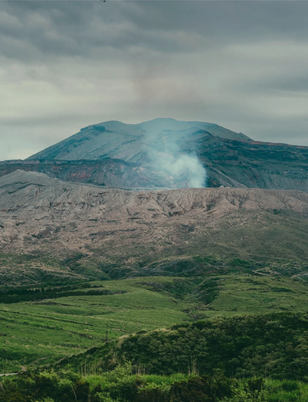 阿苏山超级火山图片